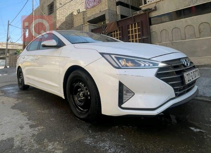 هیوندای ئەلەنترا